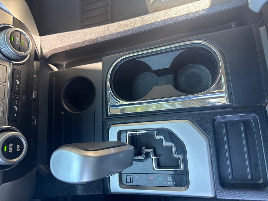 2015 Toyota Tundra Image 44