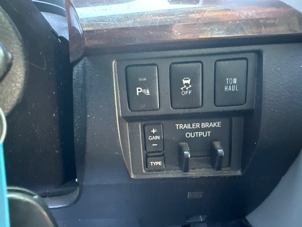 2015 Toyota Tundra Image 47