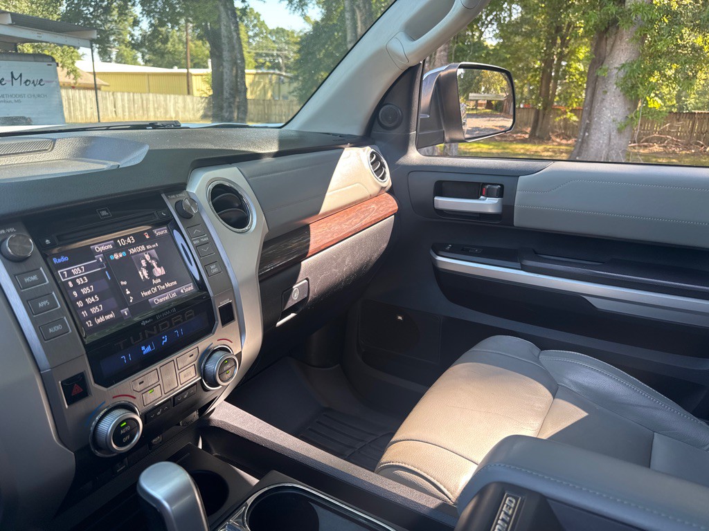 2015 Toyota Tundra Image 49