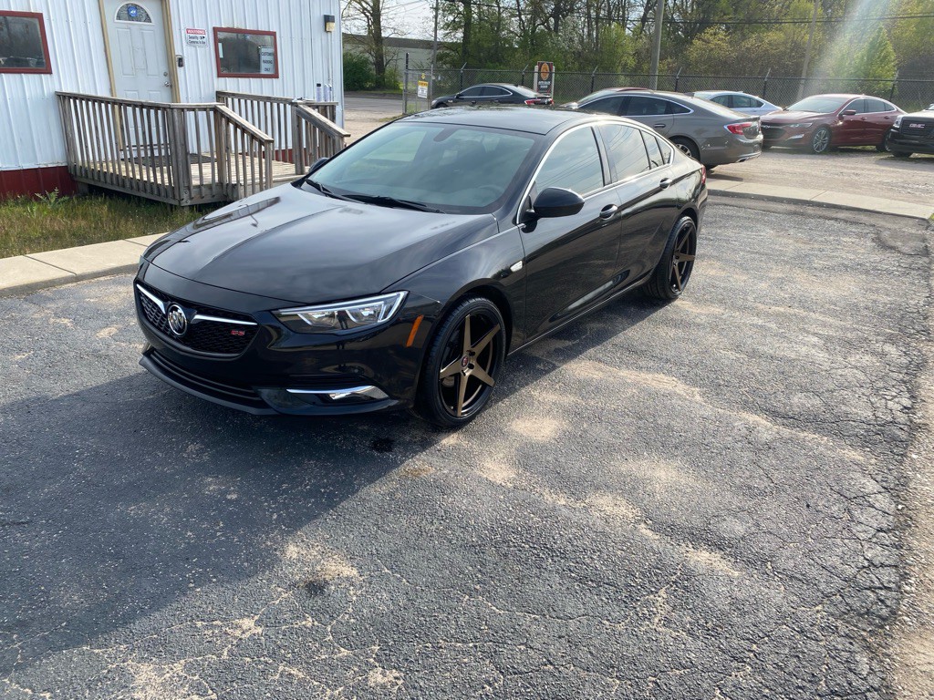 2018 Buick Regal Image 2