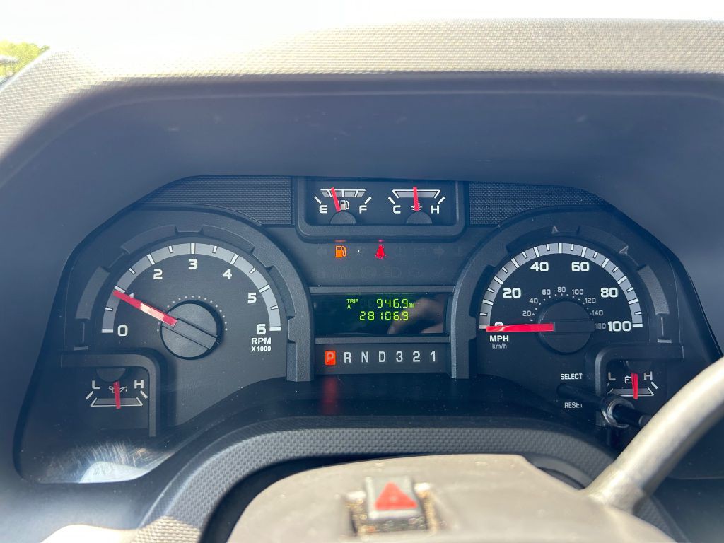 2015 Ford Econoline Image 9