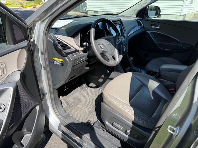 2014 Hyundai Santa Fe Image 13
