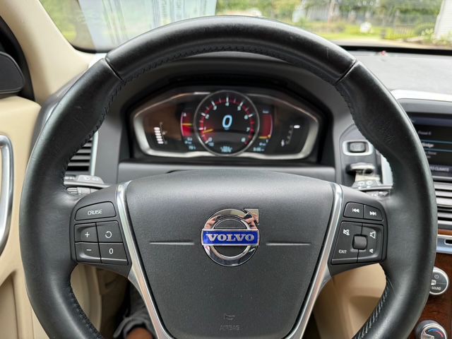2014 Volvo XC60 Image 4