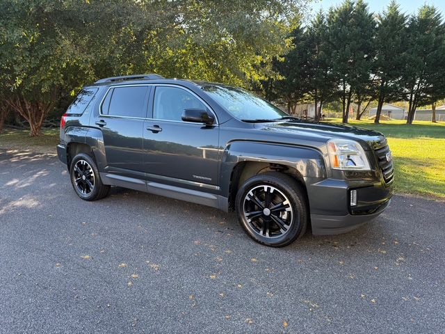 2017 GMC Terrain Image 3
