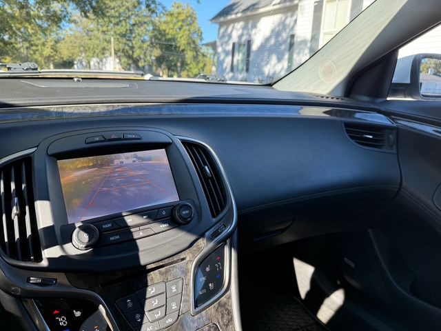 2015 Buick Lacrosse Image 11