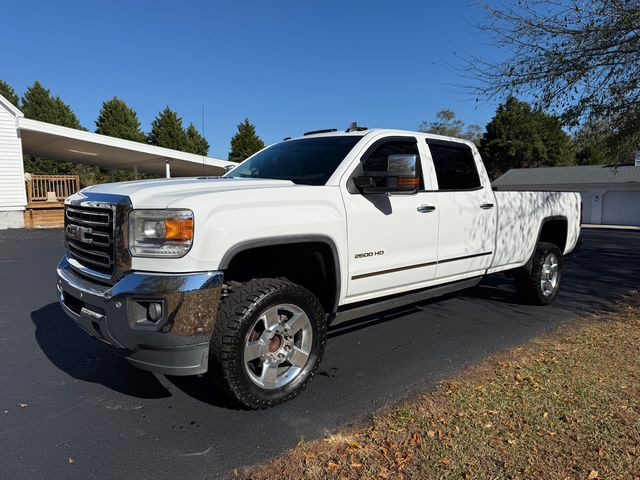 2016 GMC Sierra Image 2