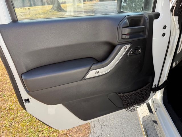 2014 Jeep Wrangler Unlimited Image 12