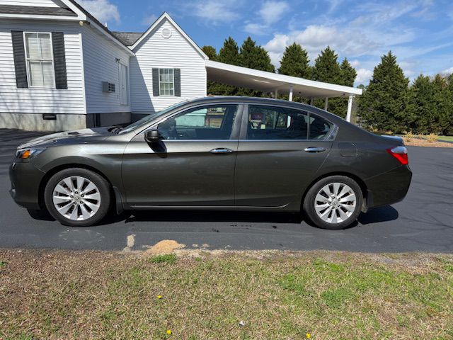 2014 Honda Accord Image 2