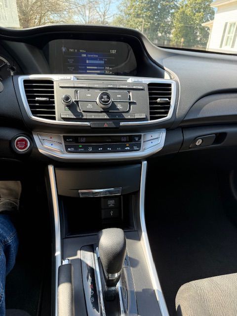 2014 Honda Accord Image 13