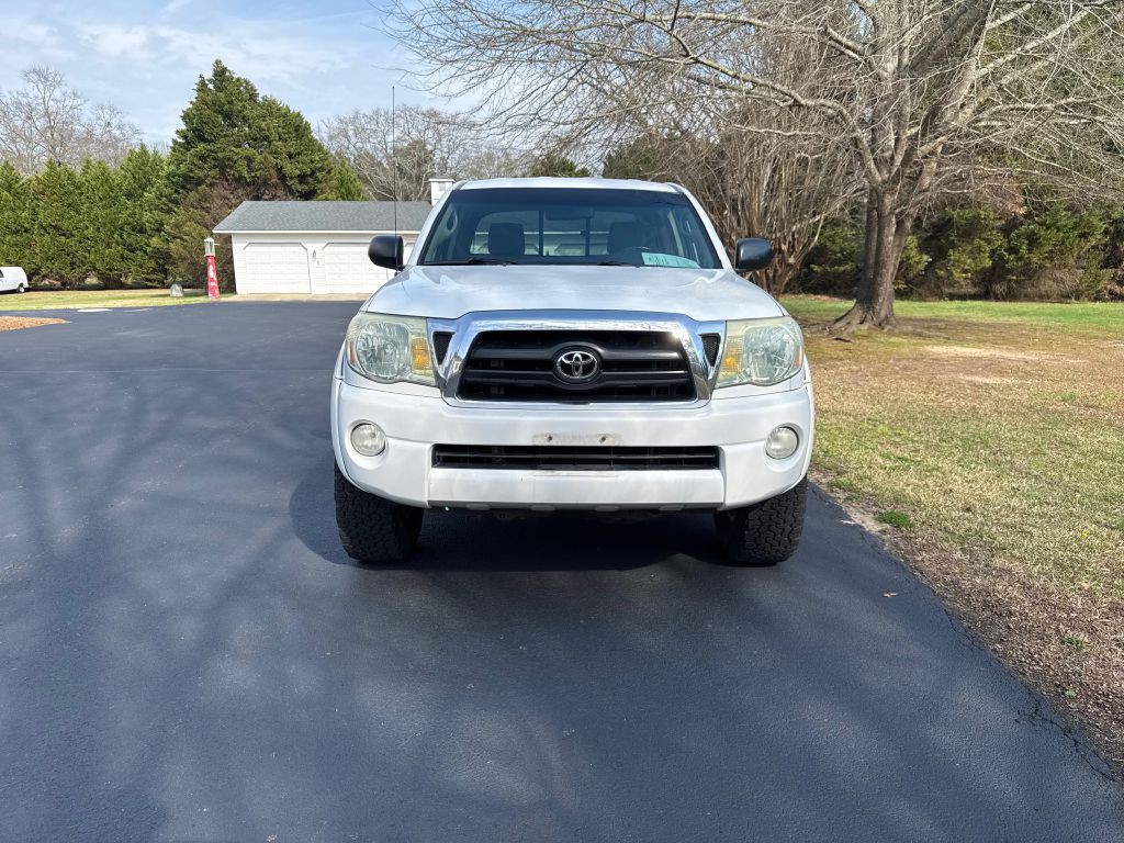 2006 Toyota Tacoma Image 2