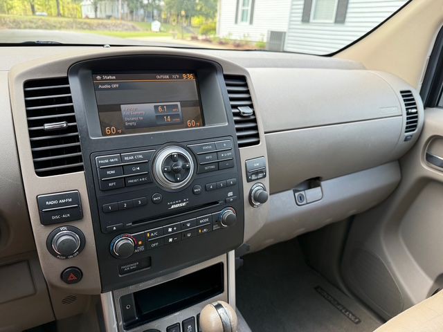 2012 Nissan Pathfinder Image 15