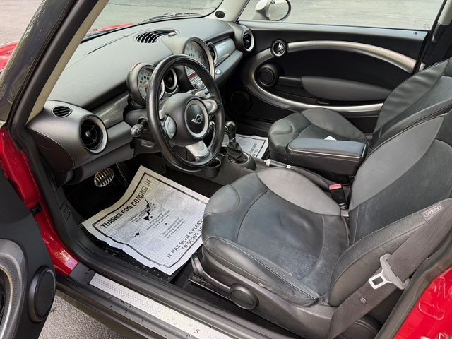 2008 MINI Cooper Image 8