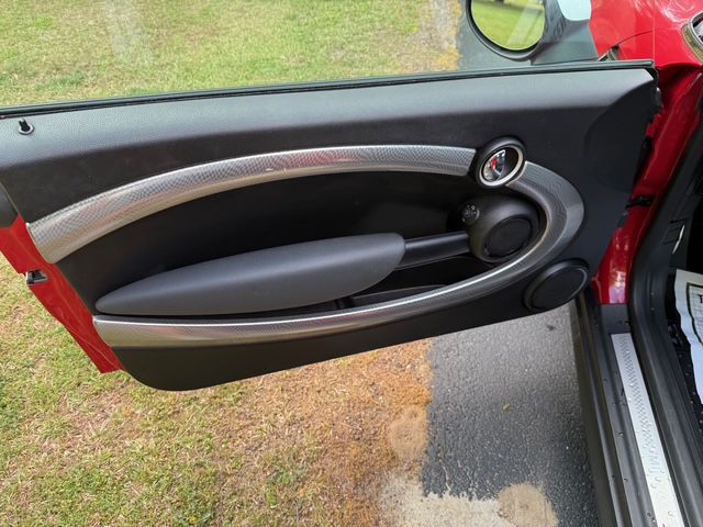 2008 MINI Cooper Image 9