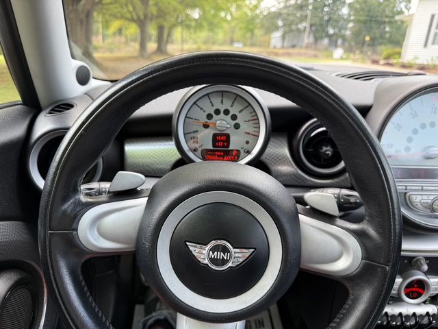 2008 MINI Cooper Image 11