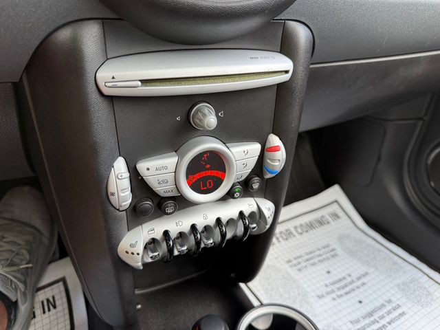 2008 MINI Cooper Image 13