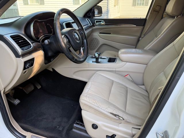 2014 Jeep Grand Cherokee Image 10