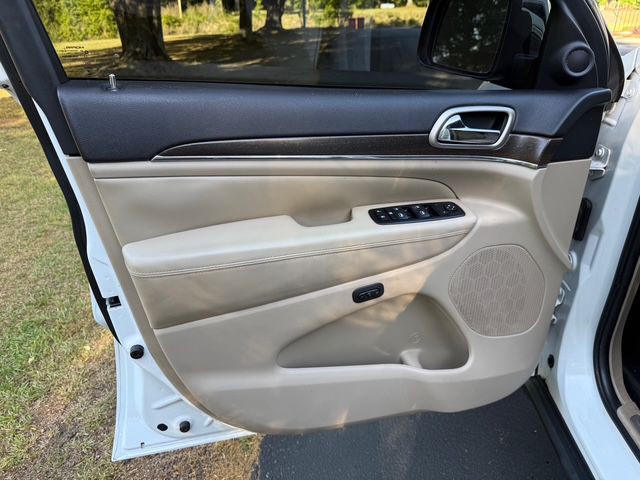 2014 Jeep Grand Cherokee Image 11