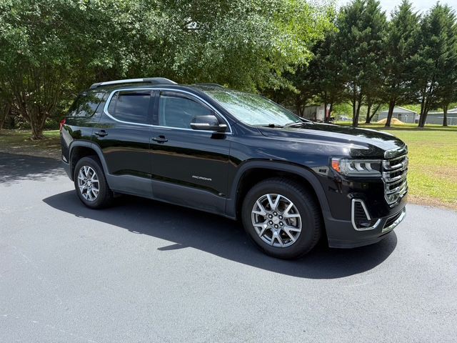2020 GMC Acadia Image 3