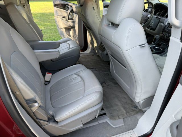 2017 Buick Enclave Image 13