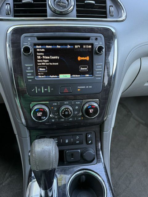 2017 Buick Enclave Image 16