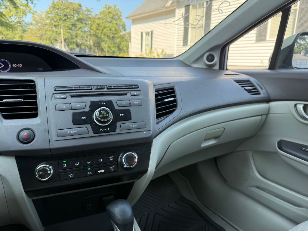 2012 Honda Civic Image 11