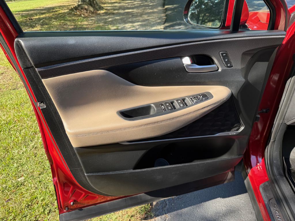 2019 Hyundai Santa Fe Image 12