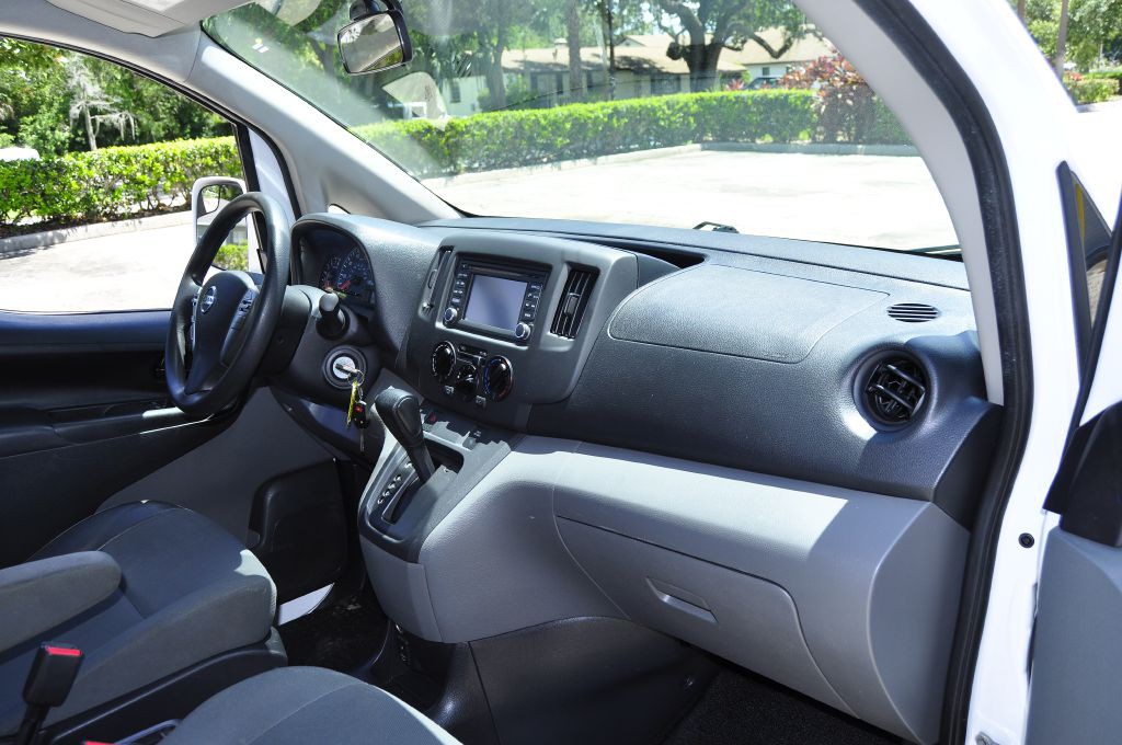 2019 Nissan NV200 Image 12