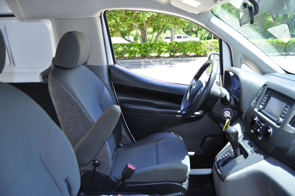 2019 Nissan NV200 Image 14