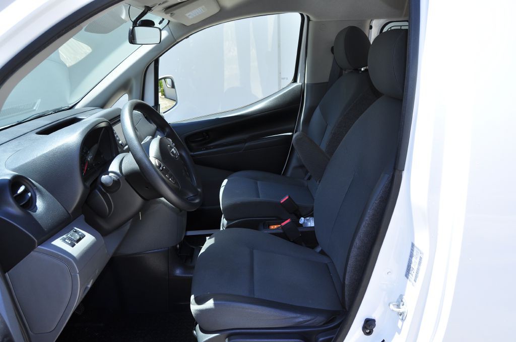 2019 Nissan NV200 Image 16