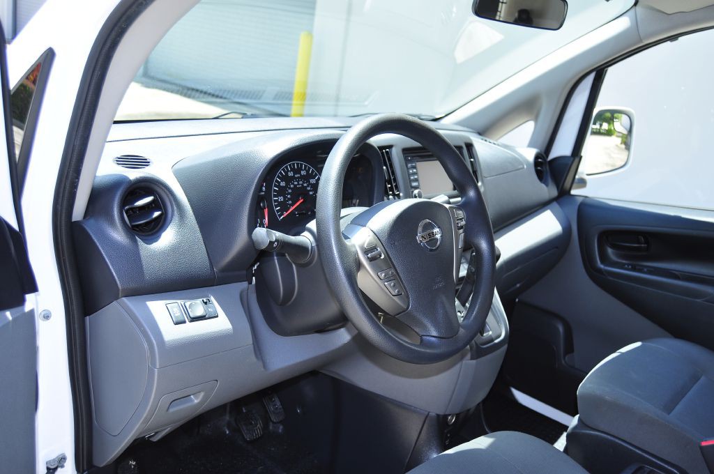 2019 Nissan NV200 Image 17