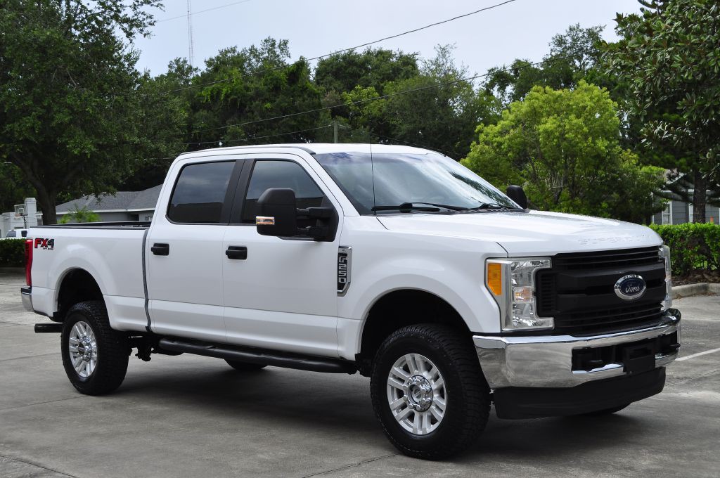 2017 Ford F-250 Image 2