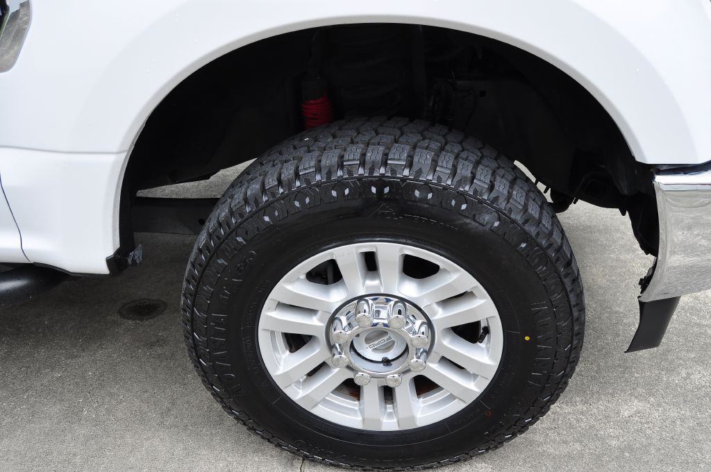 2017 Ford F-250 Image 6