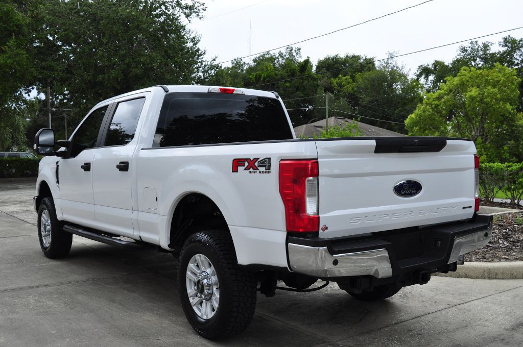 2017 Ford F-250 Image 9