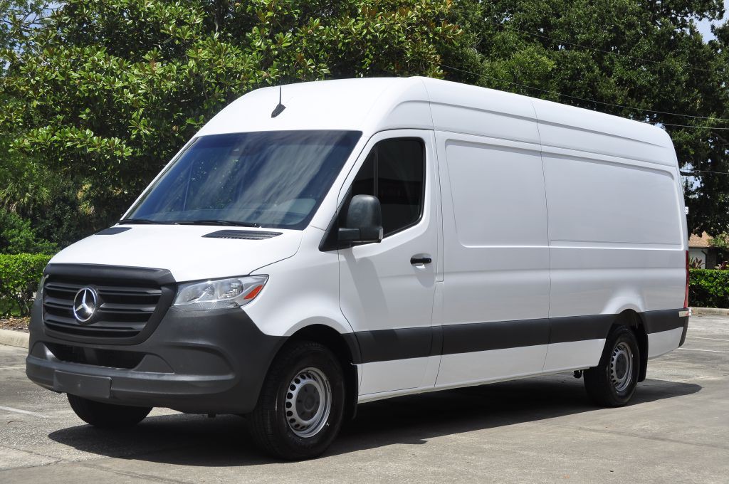 2022 Mercedes-Benz Sprinter Image 1
