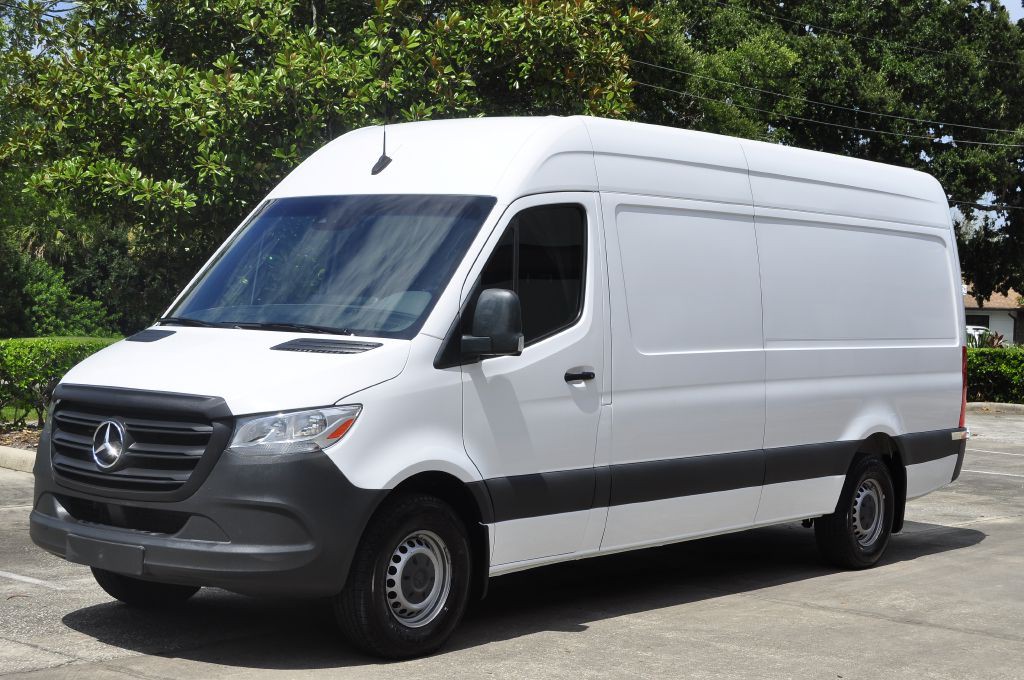 2022 Mercedes-Benz Sprinter Image 3
