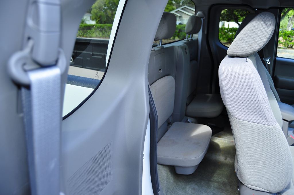 2015 Nissan Frontier Image 10