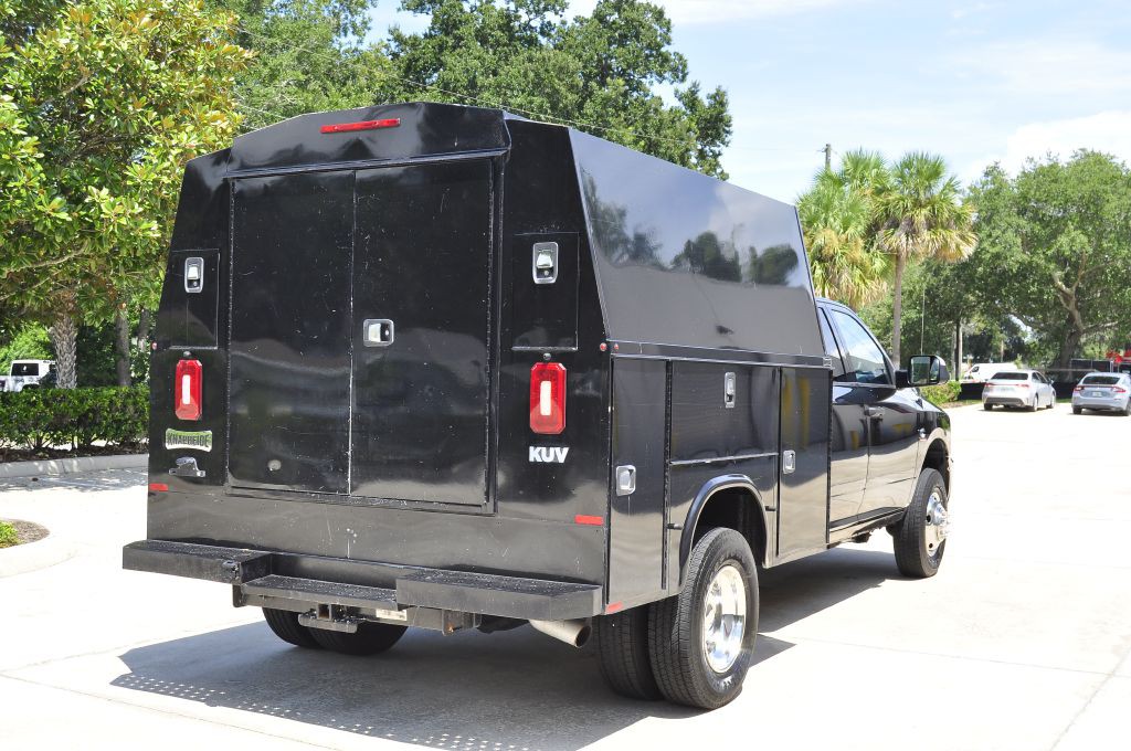 2018 RAM 3500 Image 9