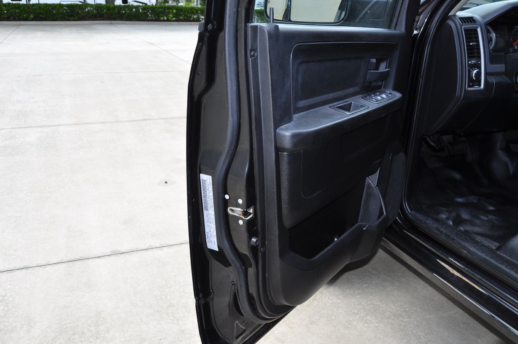 2018 RAM 3500 Image 13