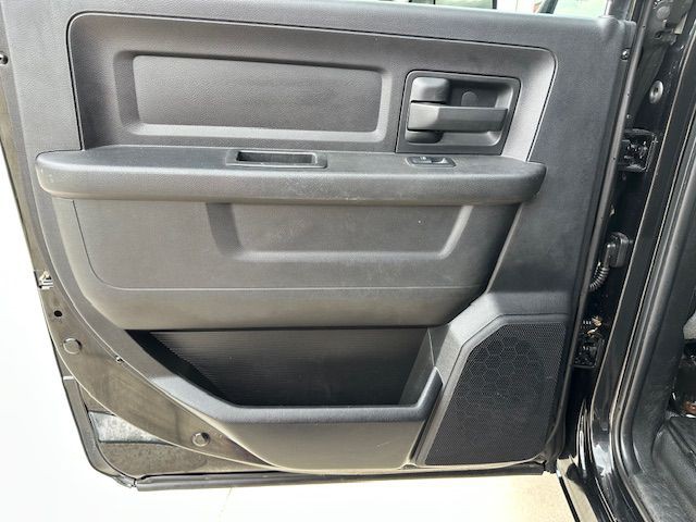 2018 RAM 3500 Image 23