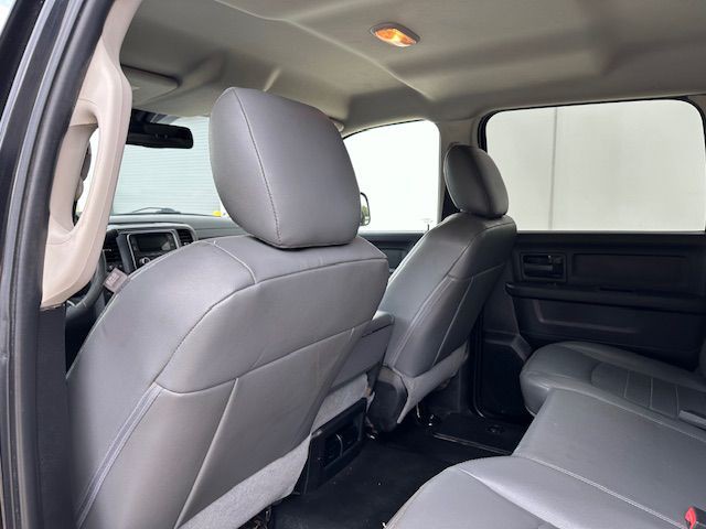 2018 RAM 3500 Image 27