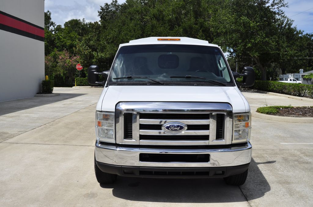 2014 Ford Econoline Image 10