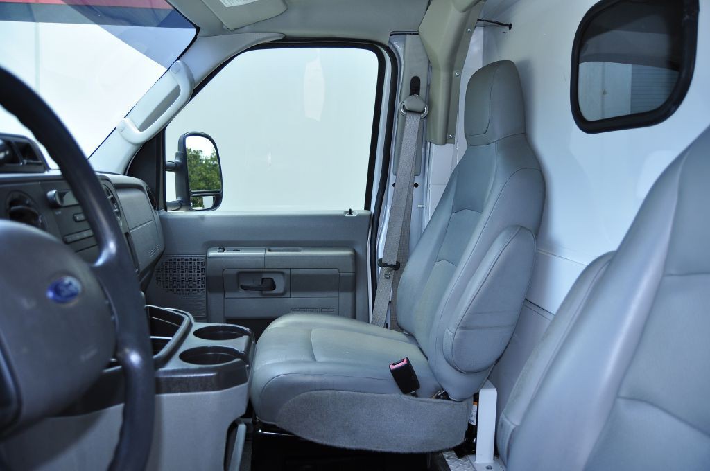 2014 Ford Econoline Image 14