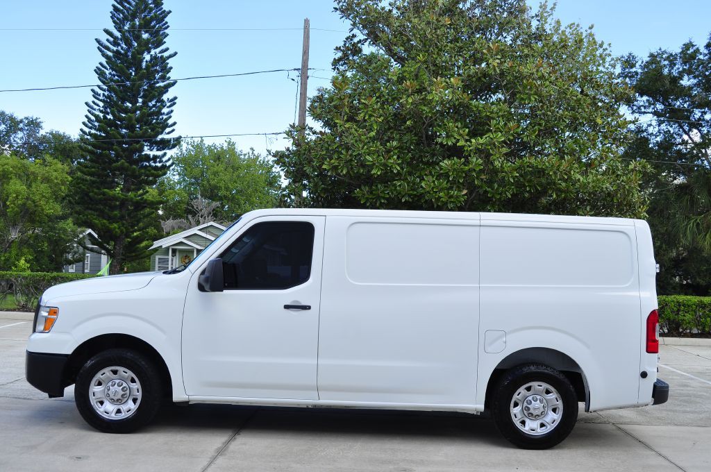 2018 Nissan NV Image 2