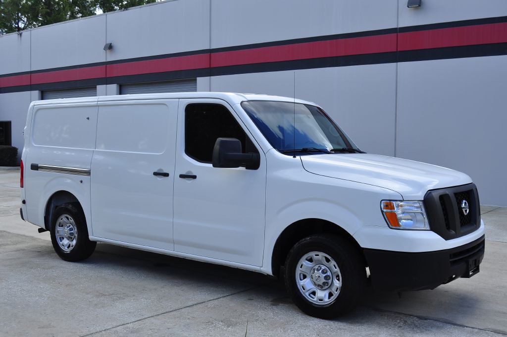 2018 Nissan NV Image 3