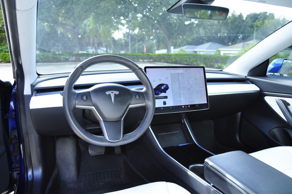 2020 Tesla Model 3 Image 13