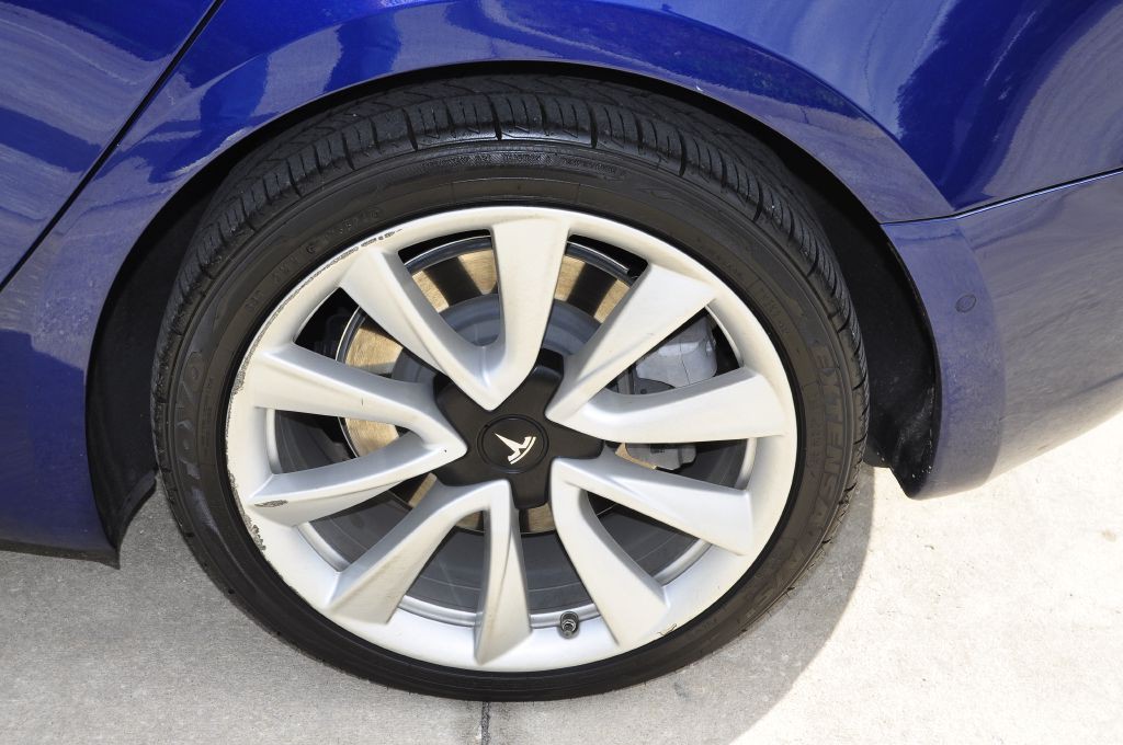 2020 Tesla Model 3 Image 24