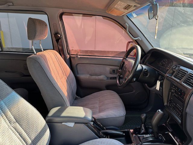 1998 Toyota 4Runner Image 17