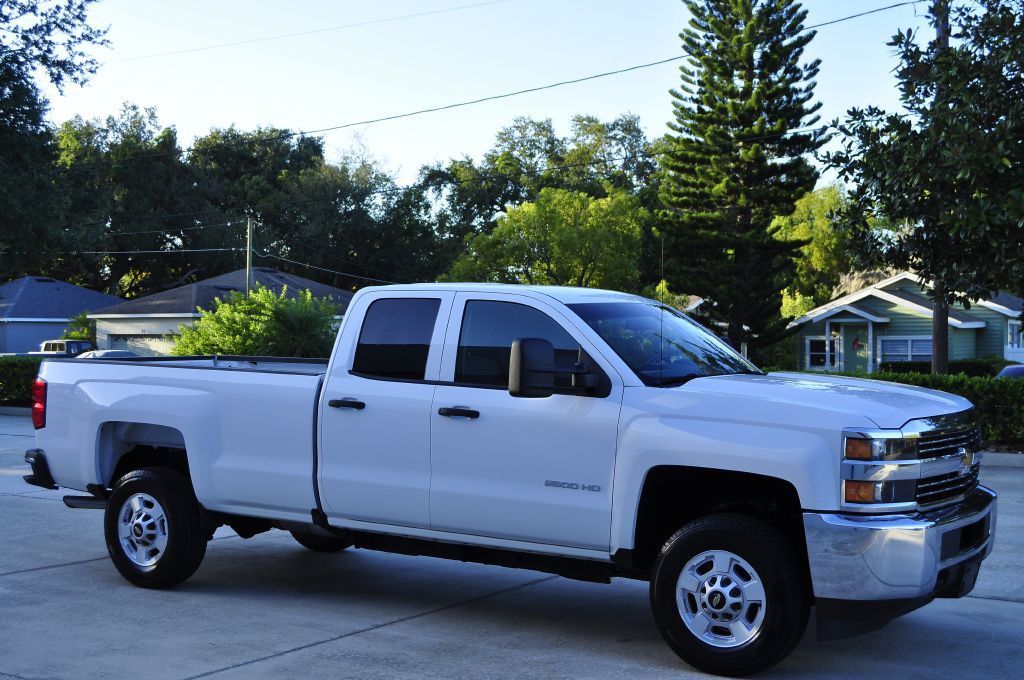 2017 Chevrolet Silverado 1500 Image 3