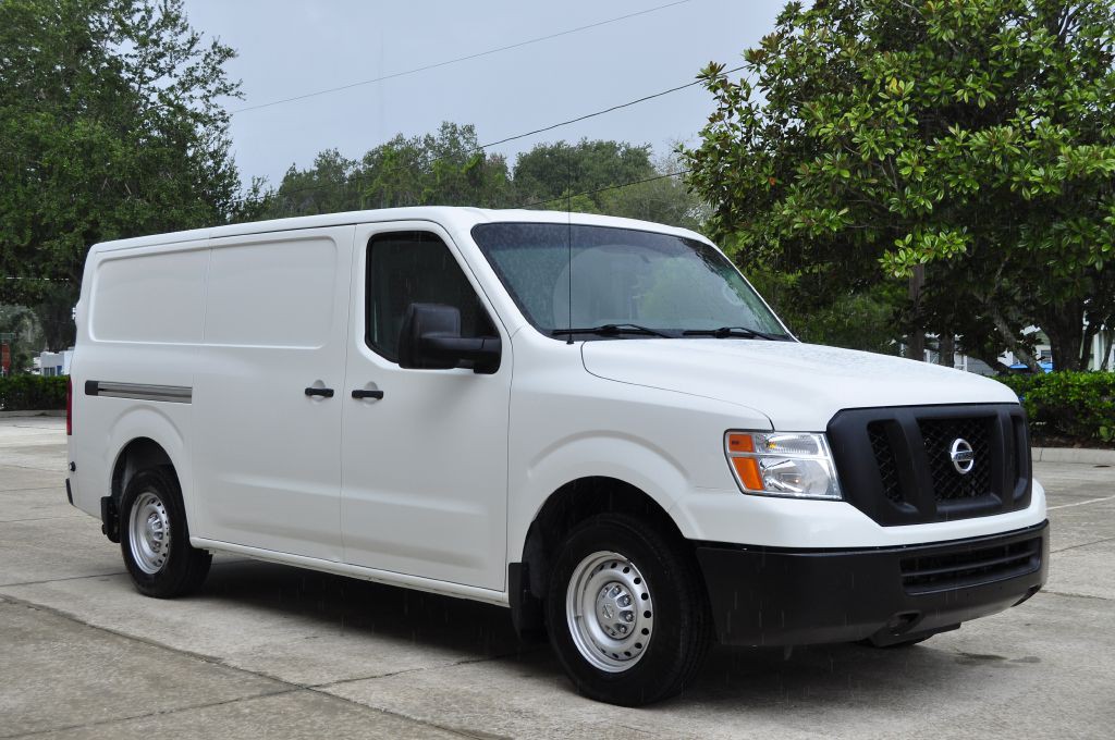 2018 Nissan NV Image 2
