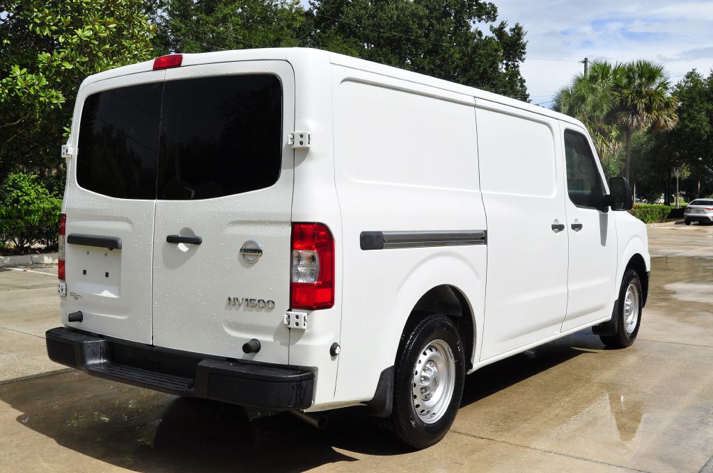 2018 Nissan NV Image 8